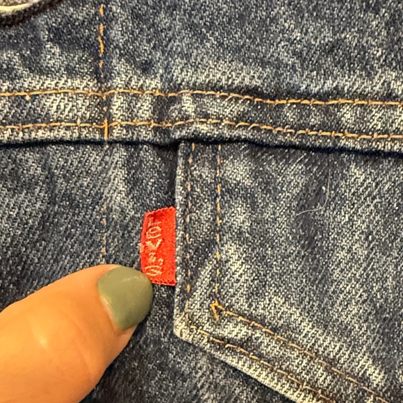 Levi's Classic Indigo Denim Jacket - Picture 3 of 10